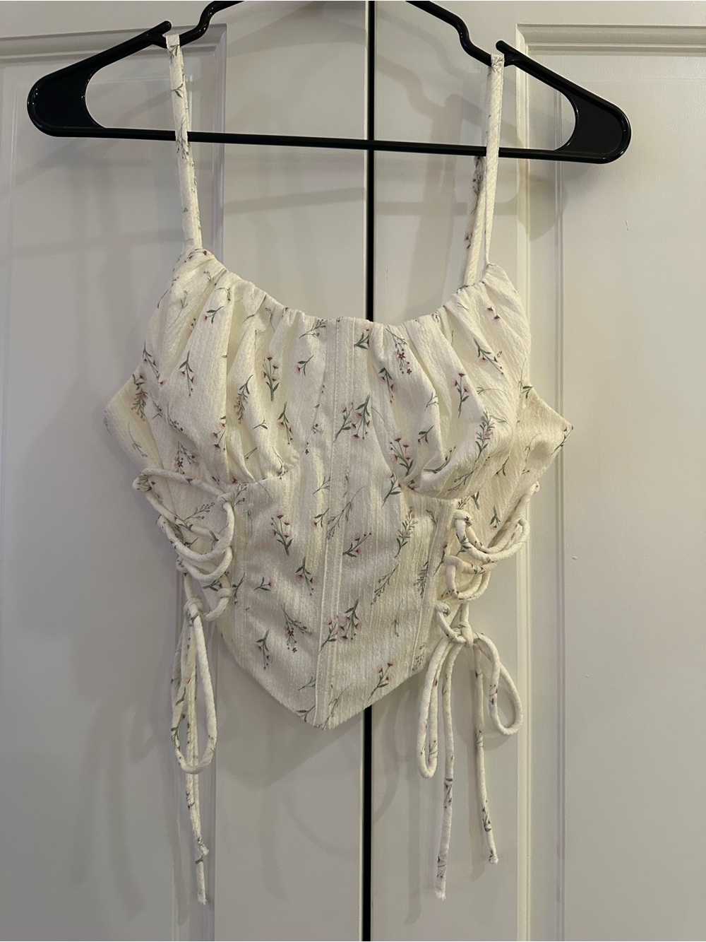 Lane 201 White Floral Tie-Side Corset Camisole Top